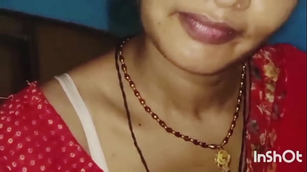 Lalita bhabhi puttana in un video porno esplicito che succhia cazzoforte la fottuta troia scatenata