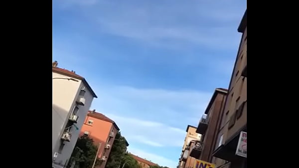 Ragazza nuda